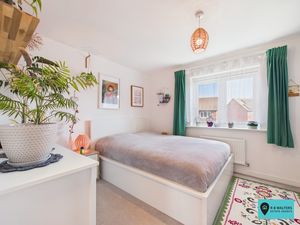 Bedroom- click for photo gallery